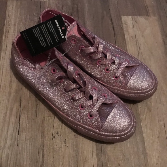 SOLD🔥🔥🔥🔥🔥Pink Glitter Converse - Picture 4 of 8